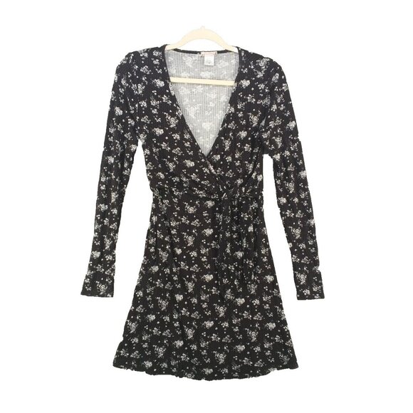 LUNA CHIX Floral  Mini Dress M (8-10) Rayon Knit Black Surplice Neck Waist Tie - Picture 1 of 11